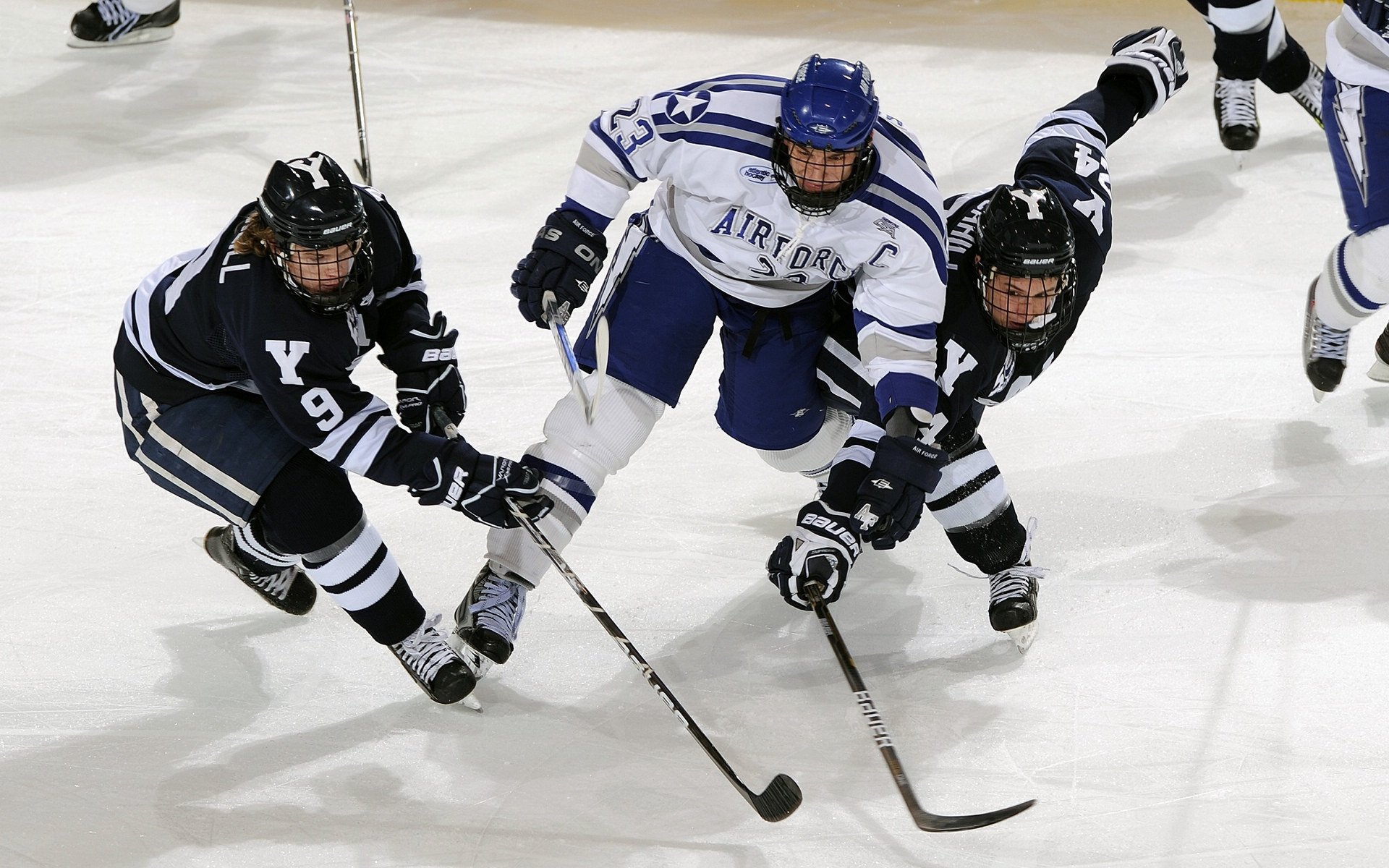 欧冠半决赛之夜，C罗攻防两端的绝对统治