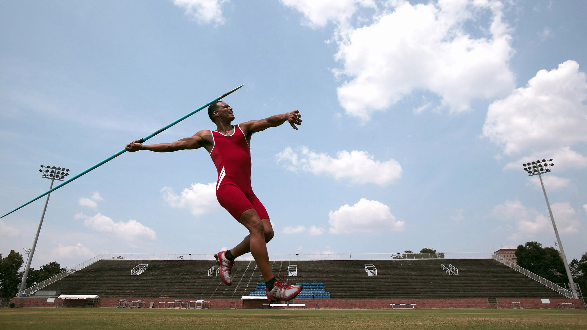 迪亚斯存在感拉满，塞内加尔压制巴拉圭，一场战术与意志的较量