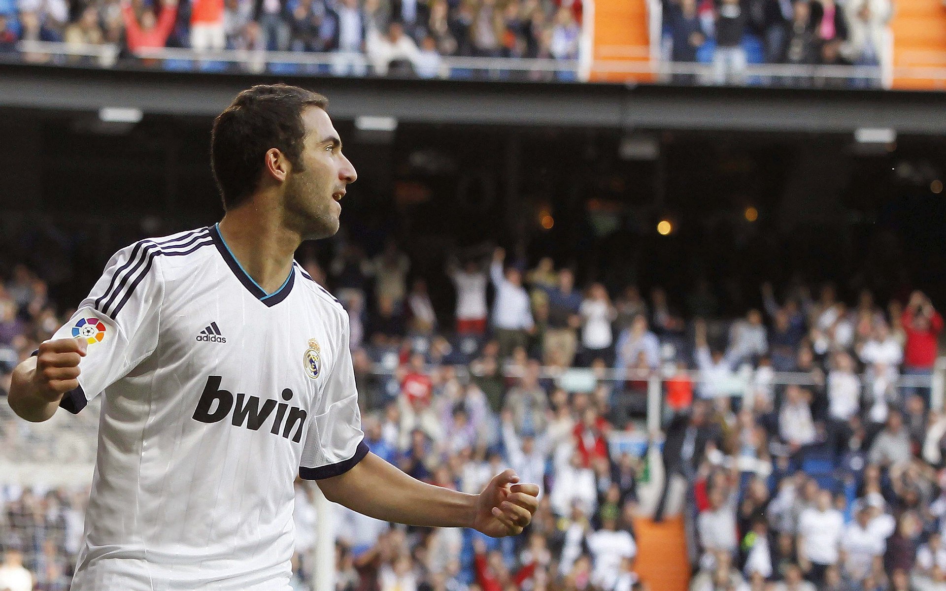 奥运周期关键战焦点战，罗马险胜洪都拉斯，战术博弈与未来启示