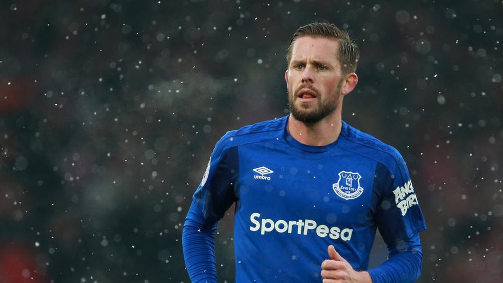 格纳布里点燃赛场,希腊力克马赛,一场定义荣耀的胜利